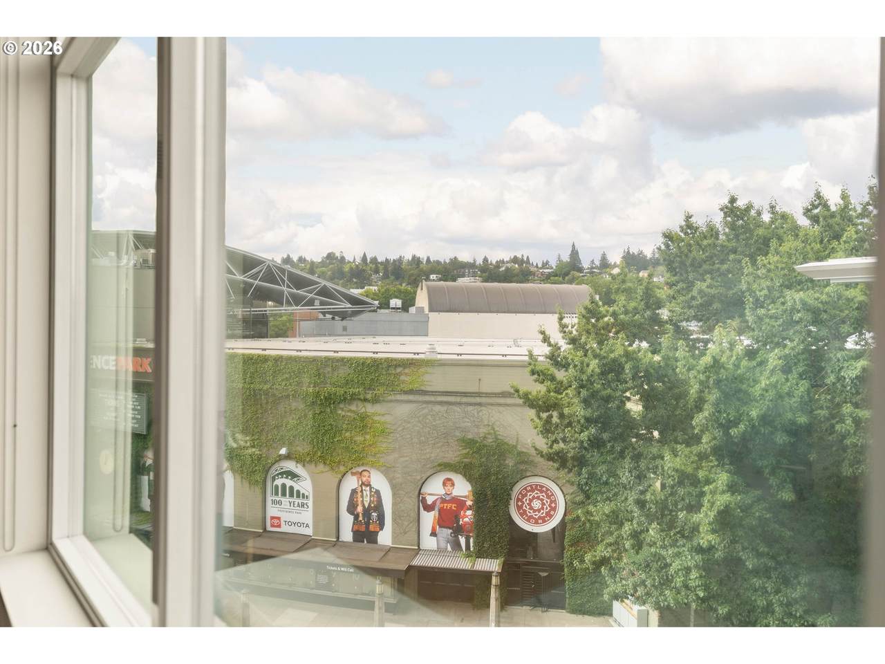 https://bt-photos.global.ssl.fastly.net/portland/1280_boomver_1_425338703-2.jpg