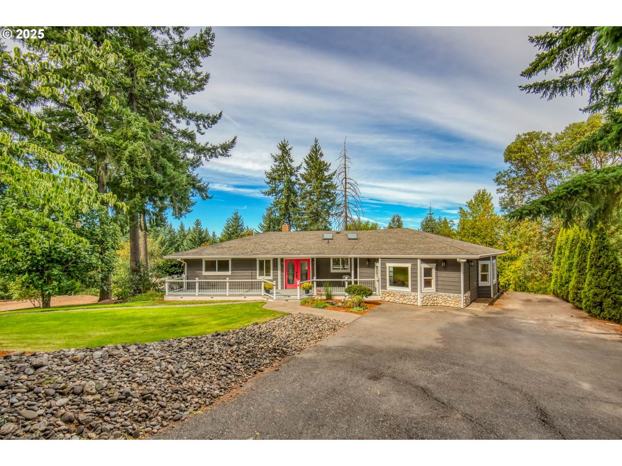 8355 191ST Ave - Photo 1