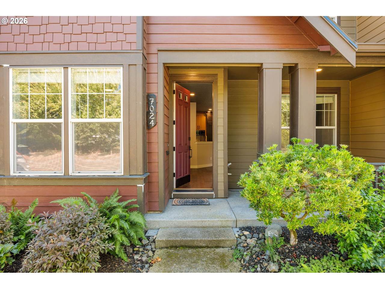 https://bt-photos.global.ssl.fastly.net/portland/1280_boomver_1_425862758-2.jpg