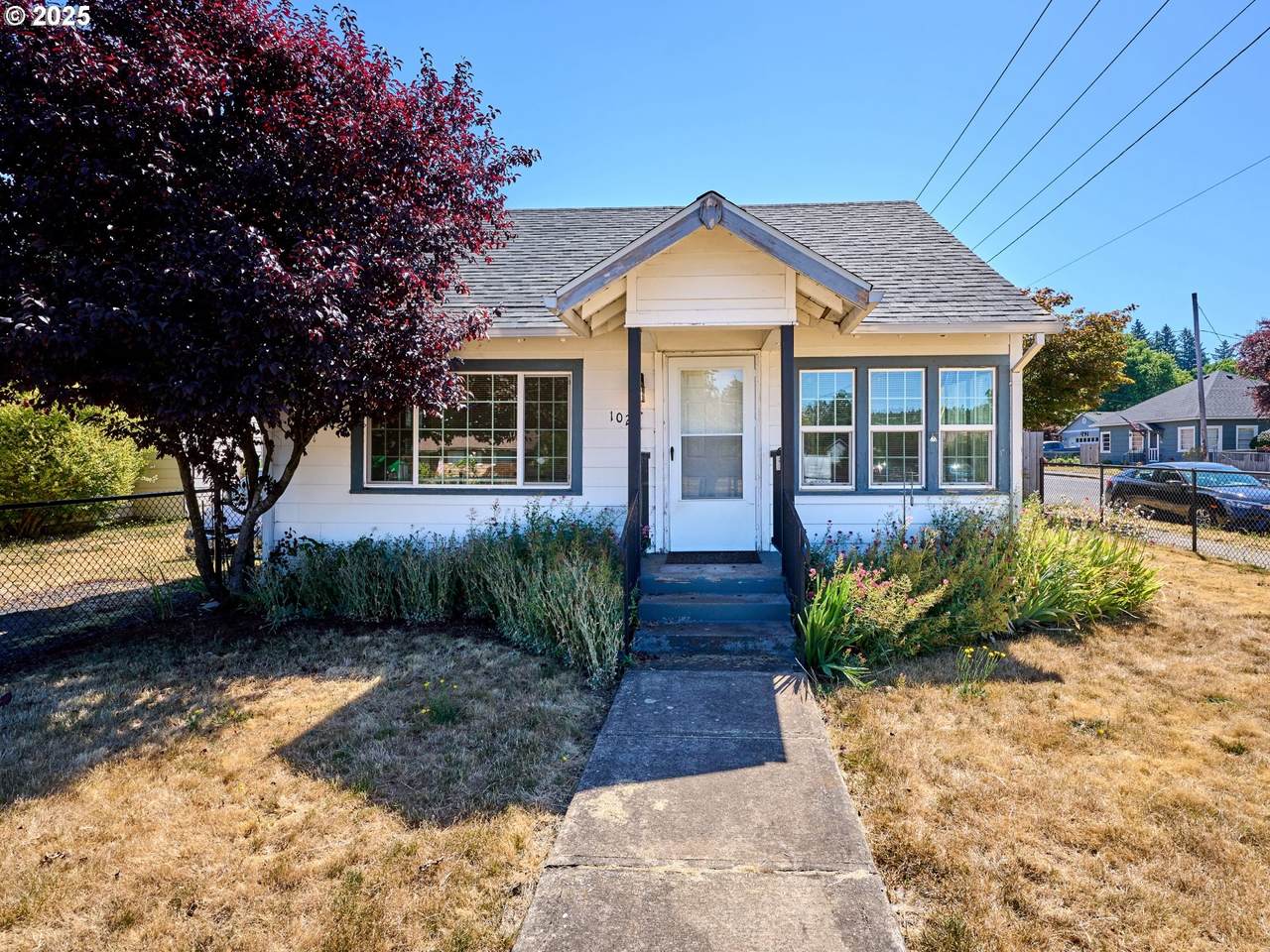 219 1ST Ave - Photo 1