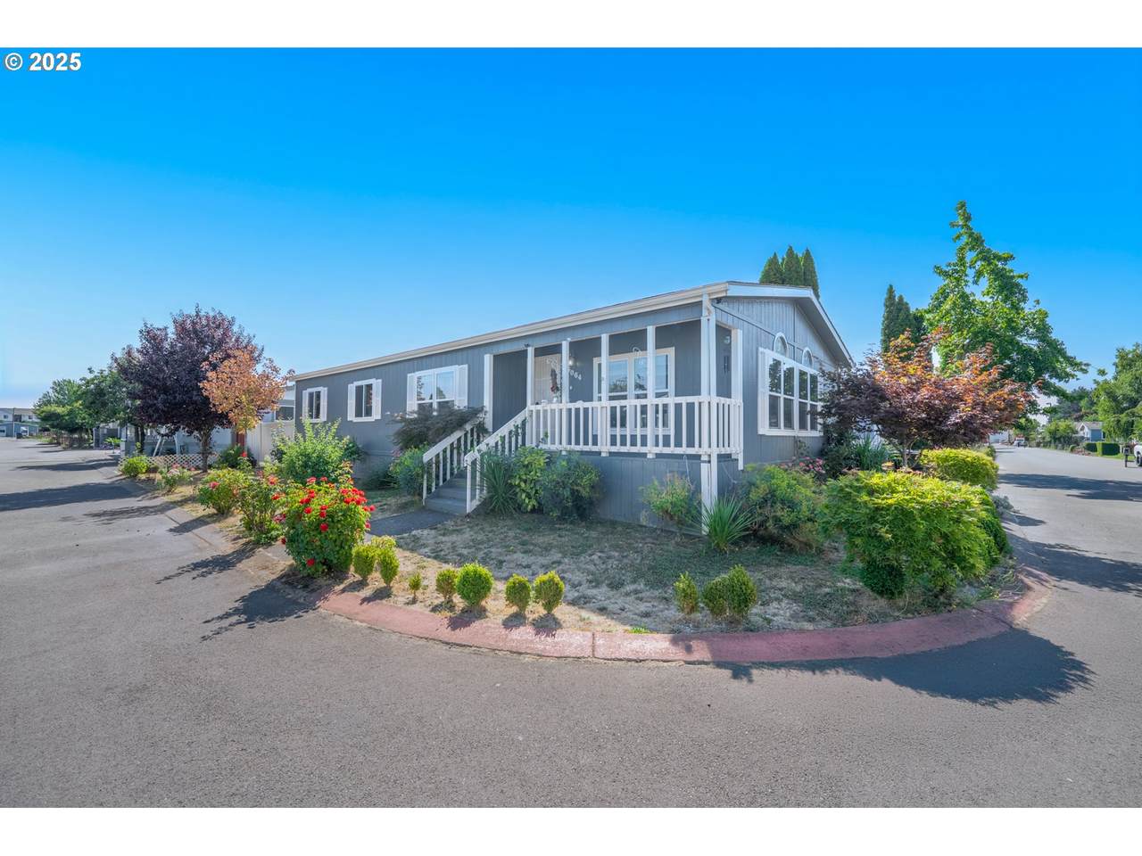 5064 Silver Loop - Photo 1