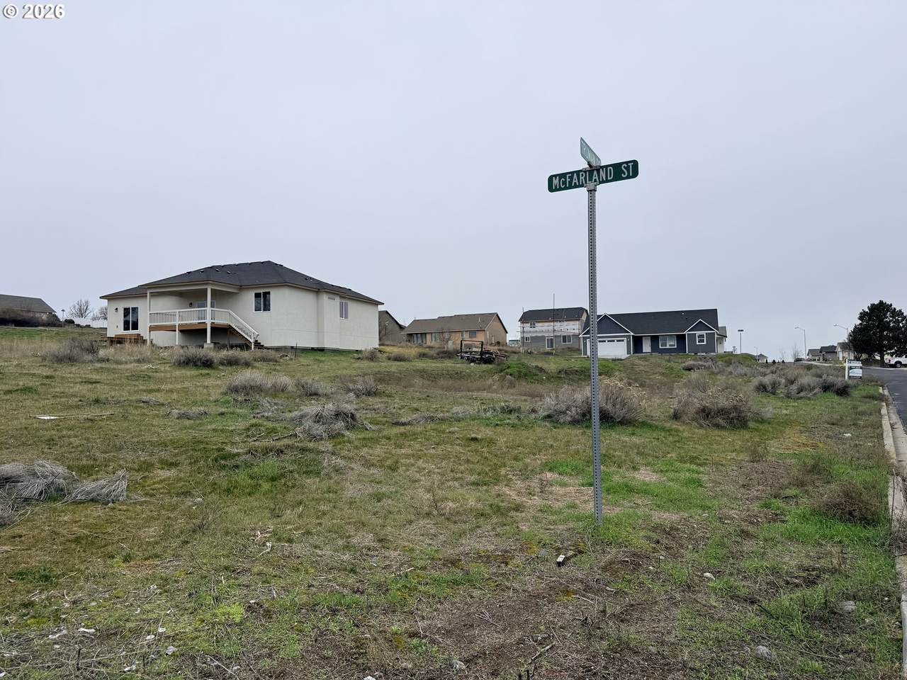 40 Mcfarland Ave - Photo 1