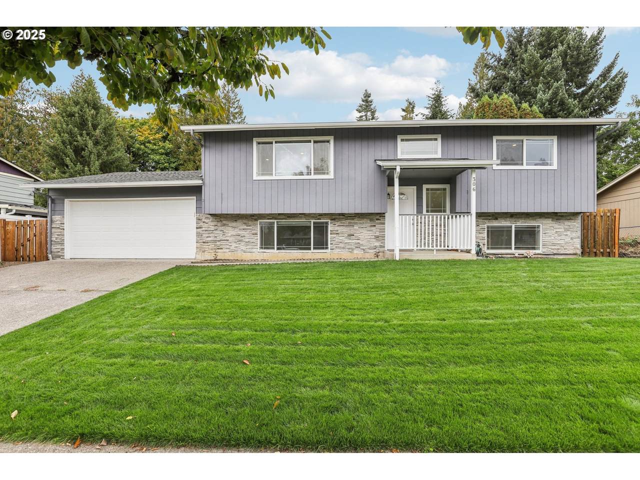 306 134TH St - Photo 1