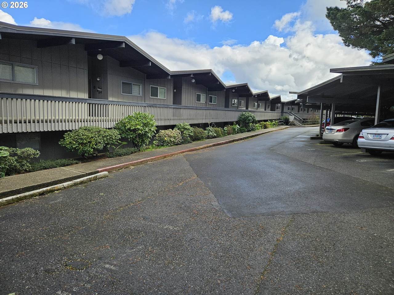 https://bt-photos.global.ssl.fastly.net/portland/1280_boomver_1_427165053-2.jpg