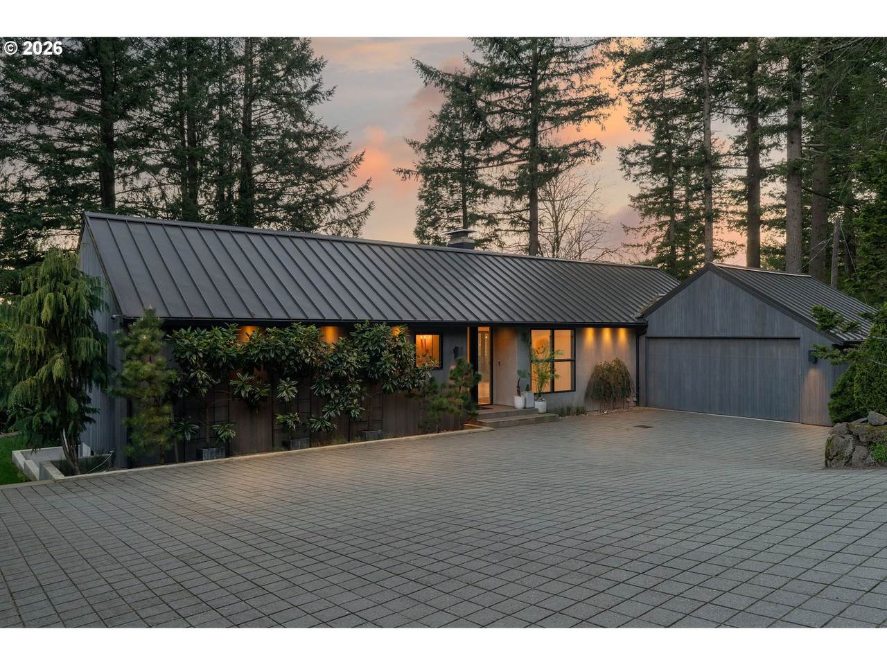 5202 Burton Dr - Photo 1