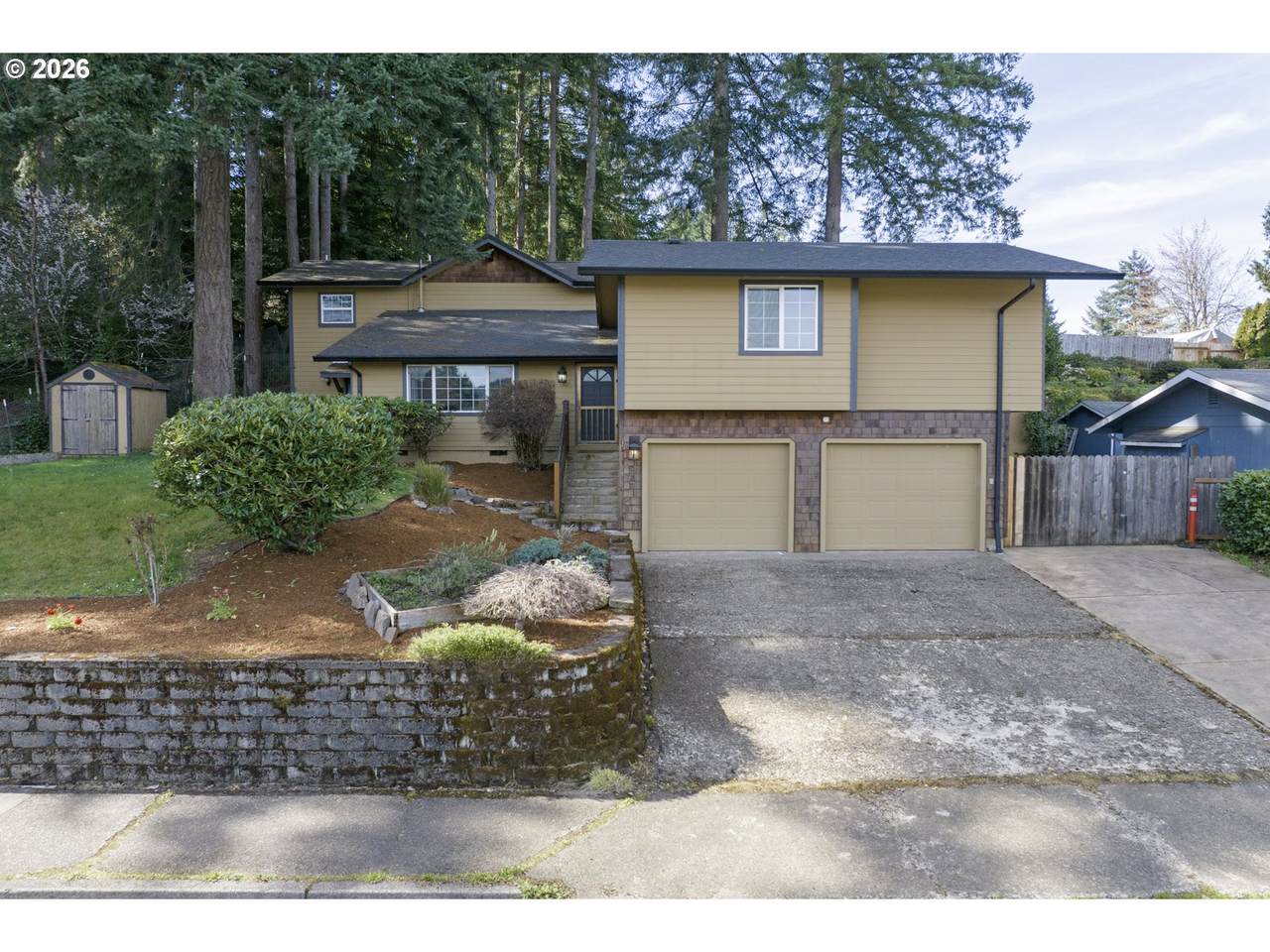 https://bt-photos.global.ssl.fastly.net/portland/1280_boomver_1_427565119-2.jpg