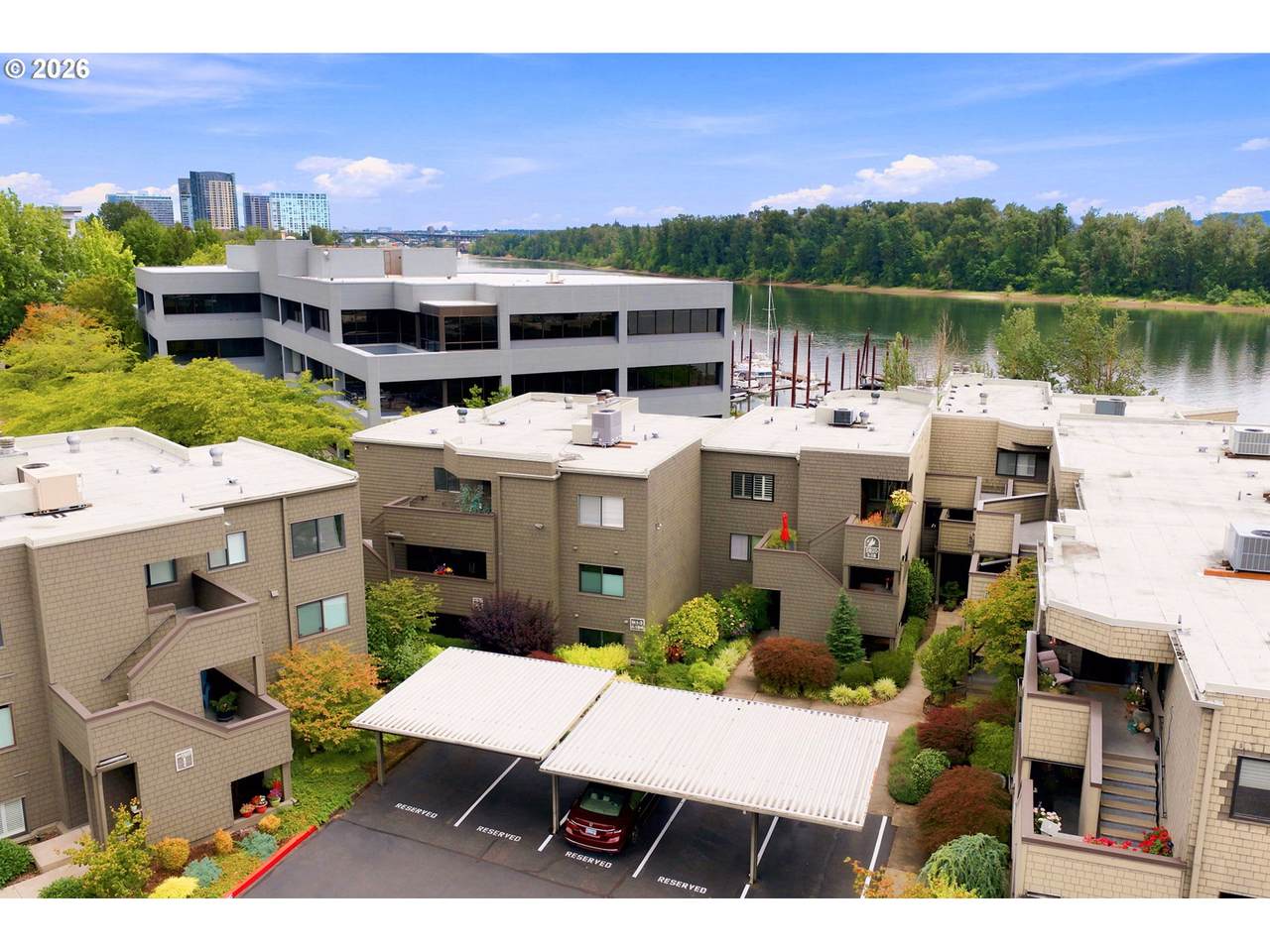 https://bt-photos.global.ssl.fastly.net/portland/1280_boomver_1_428987748-2.jpg