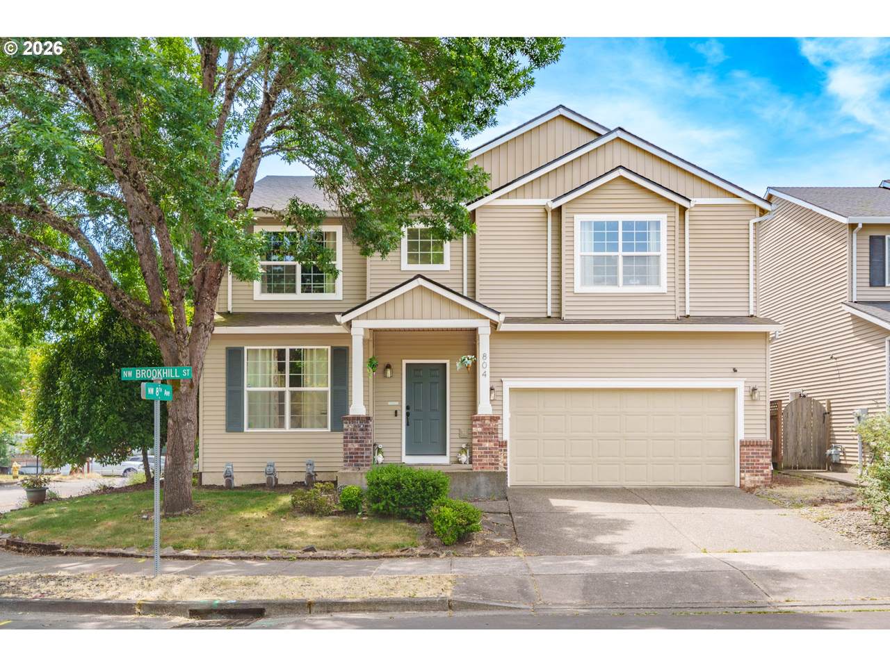 804 Brookhill St - Photo 1
