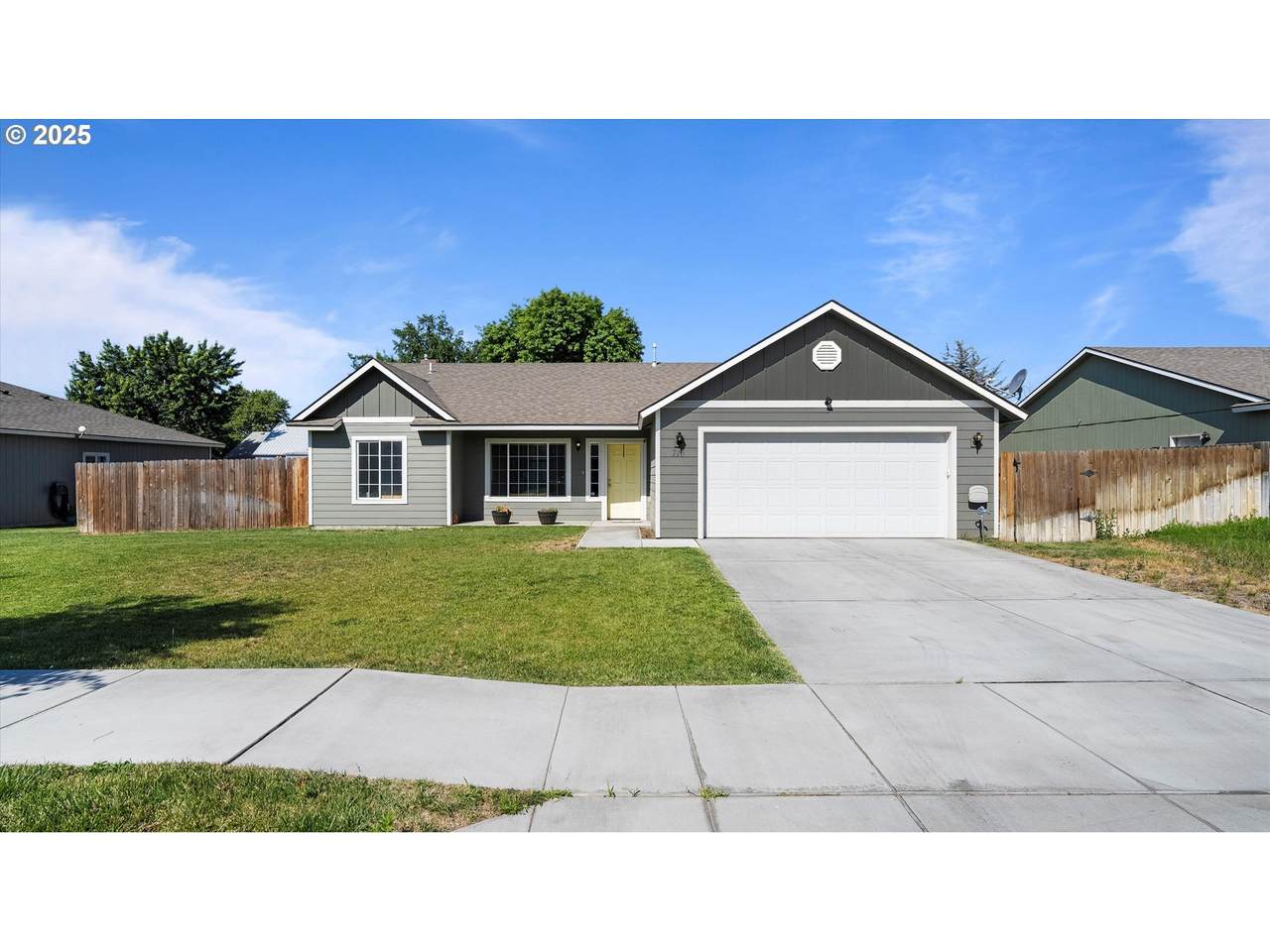 713 Miller Loop - Photo 1