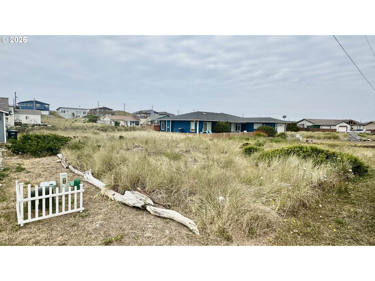 1945 Admiralty Cir - Photo 1