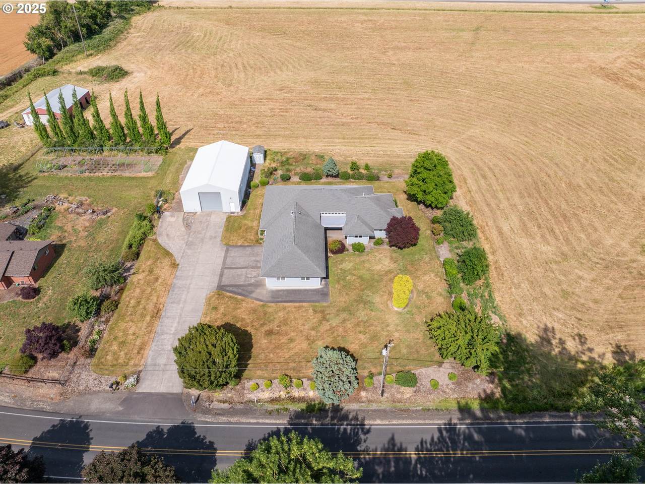 3918 Three Lakes Rd - Photo 1