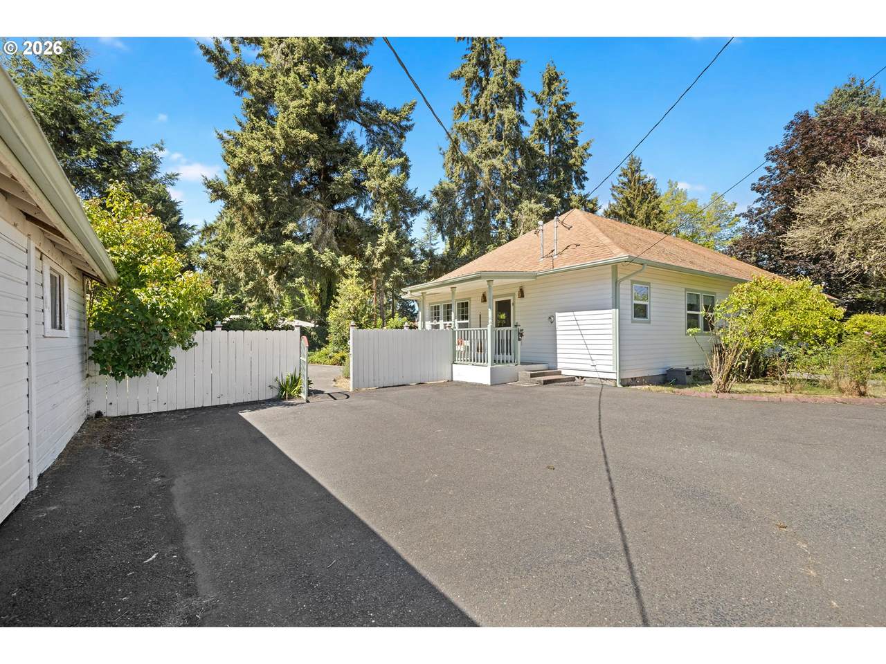 https://bt-photos.global.ssl.fastly.net/portland/1280_boomver_1_434434297-2.jpg