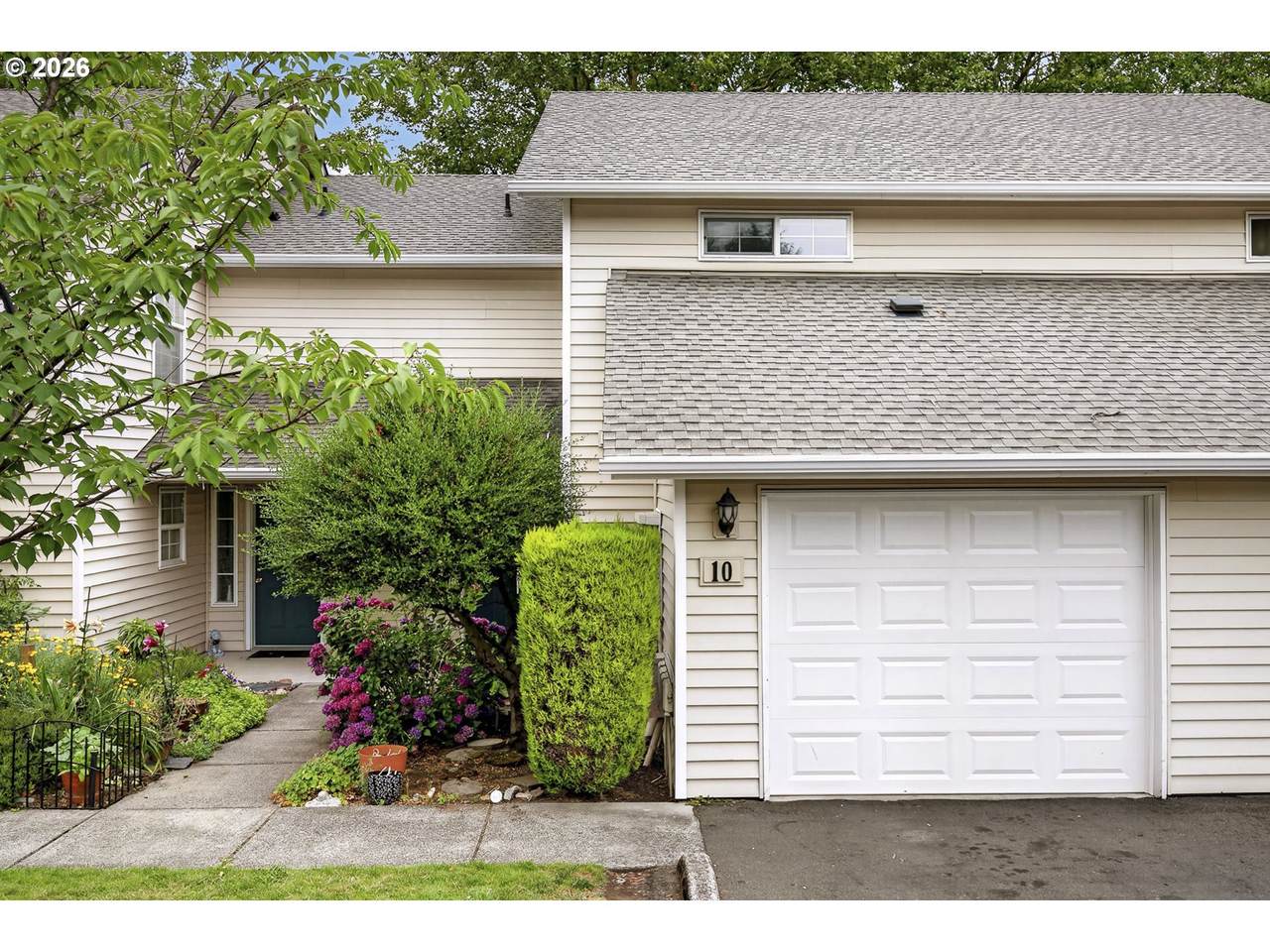 4701 77TH Ave - Photo 1