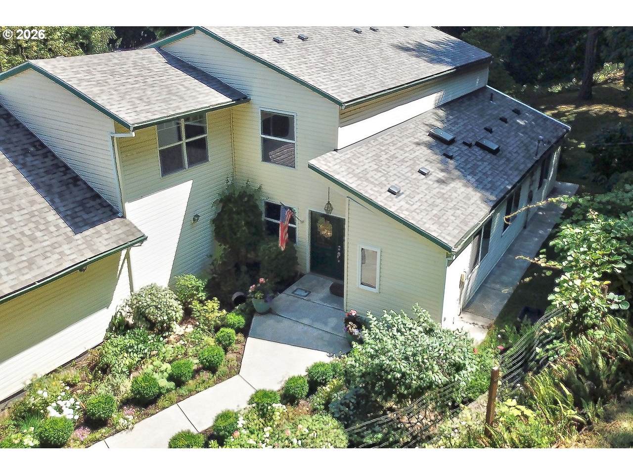16832 Stone Hill Dr - Photo 1