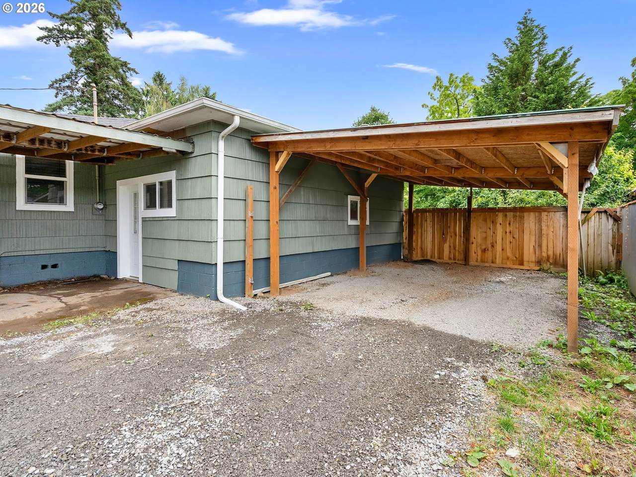 https://bt-photos.global.ssl.fastly.net/portland/1280_boomver_1_437734653-2.jpg