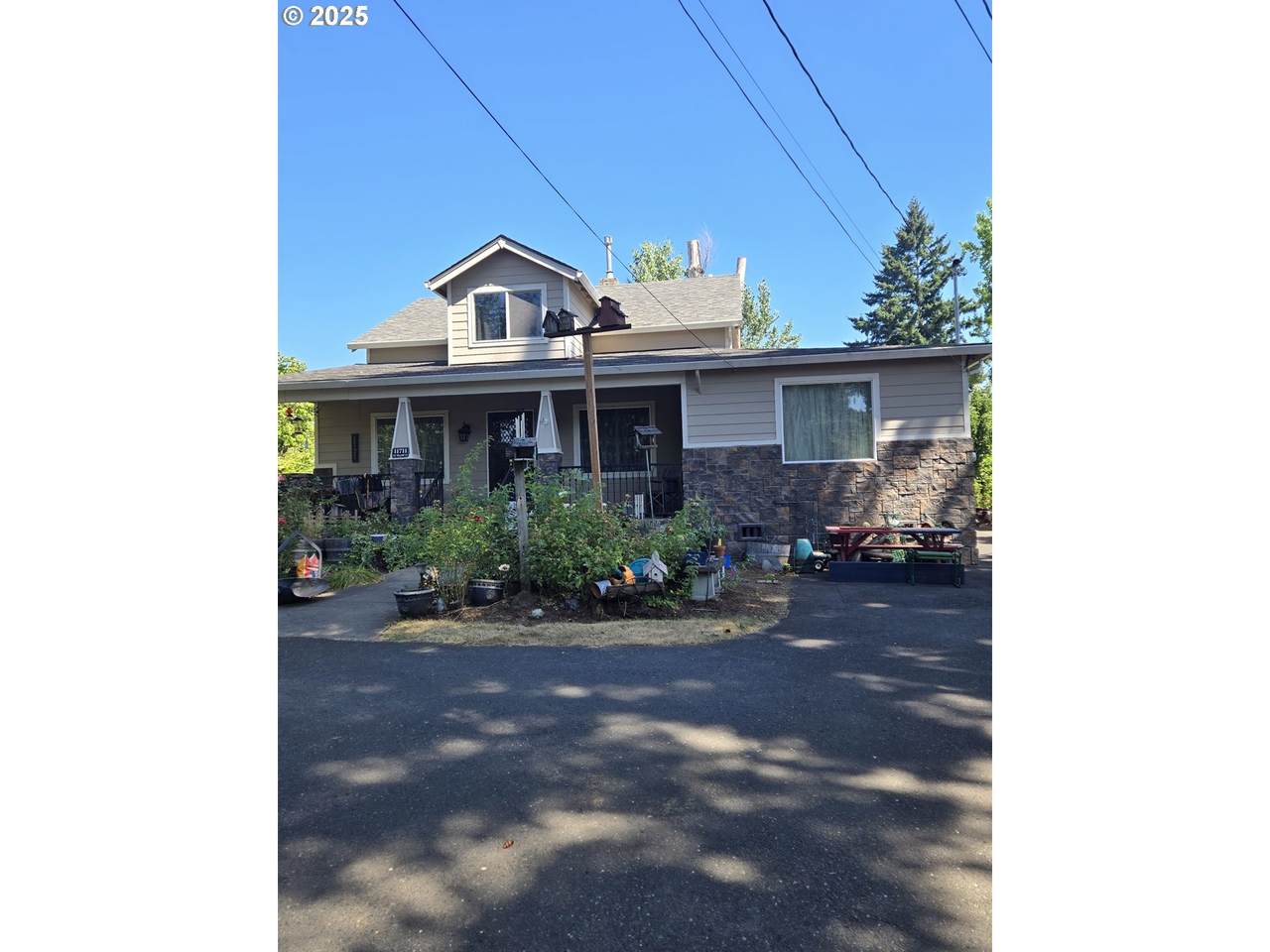 11711 Harold St - Photo 1