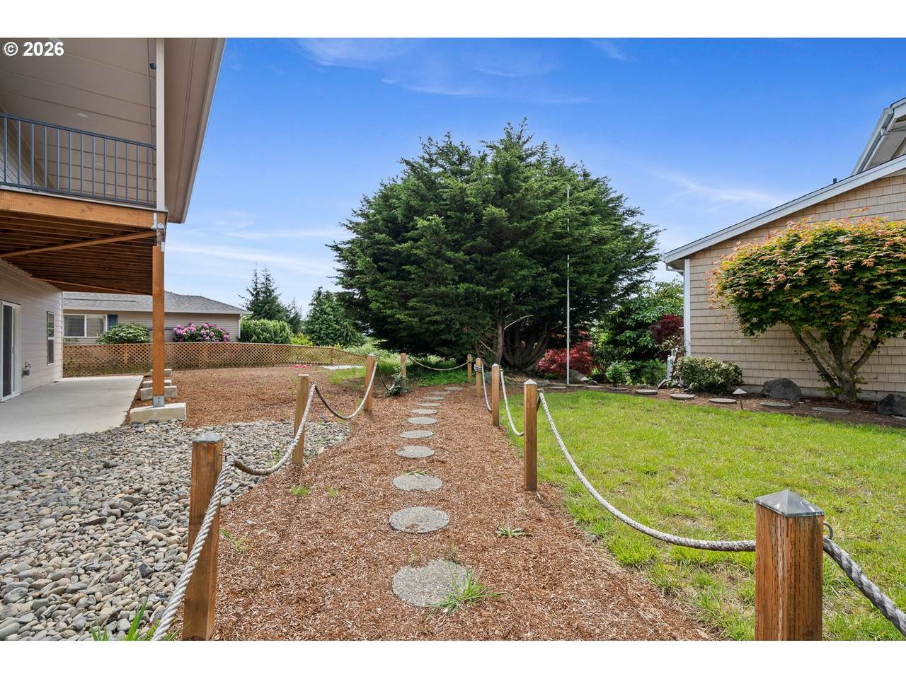 https://bt-photos.global.ssl.fastly.net/portland/1280_boomver_1_439381217-2.jpg