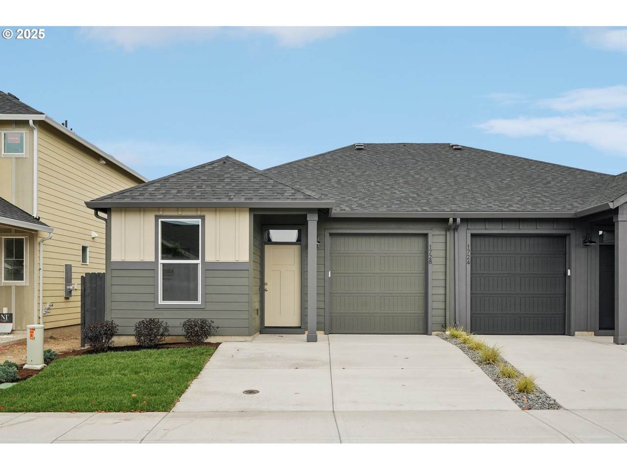 1728 18TH St - Photo 1