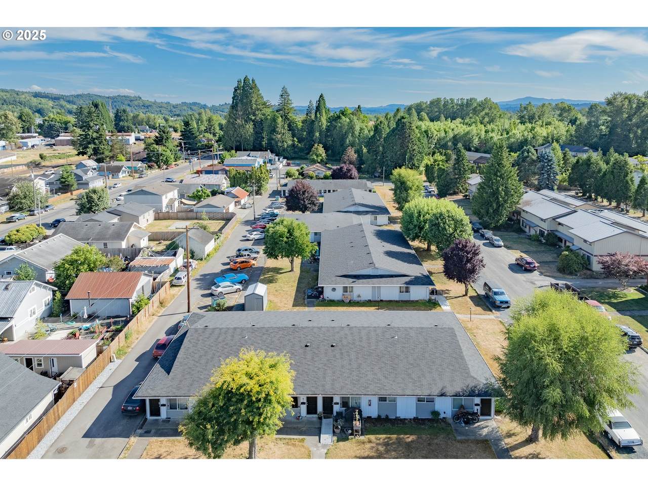 1100 Pearl St - Photo 1