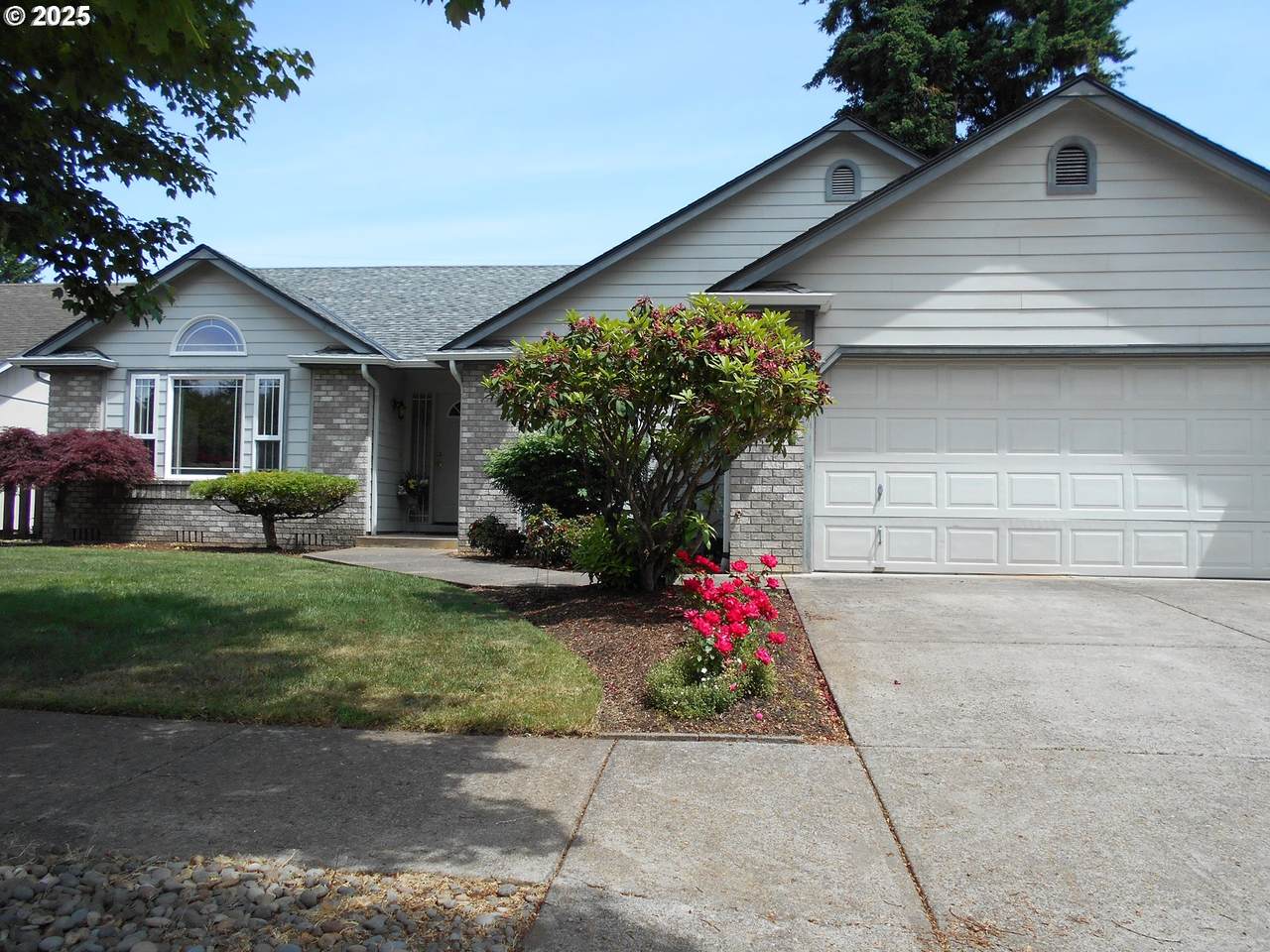 4471 Spring Meadow Ave - Photo 1