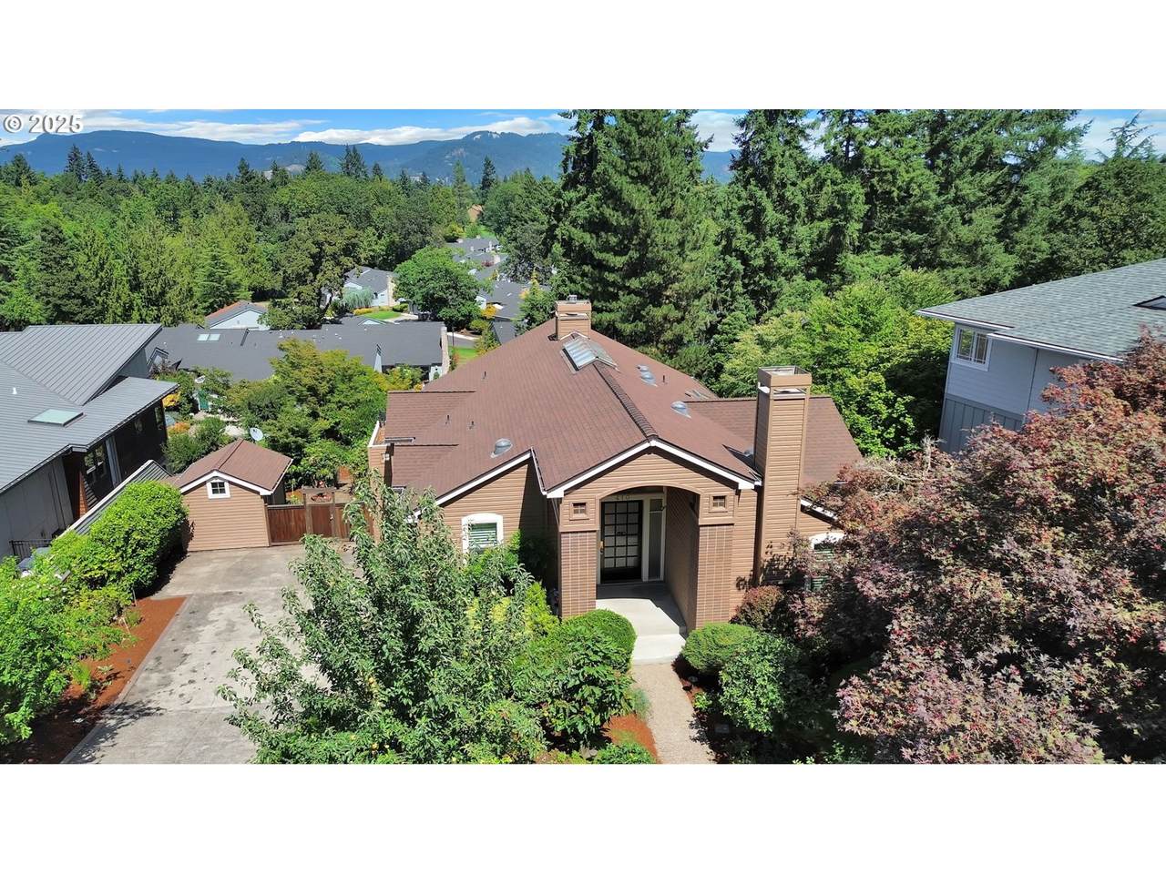 410 Spyglass Dr - Photo 1