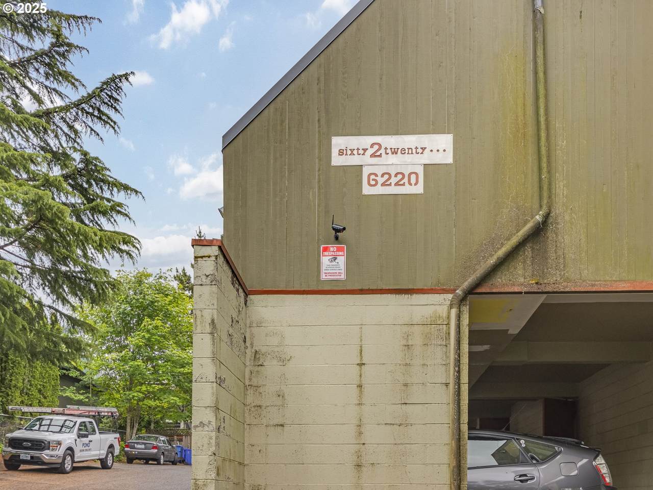 6220 Capitol Hwy - Photo 1