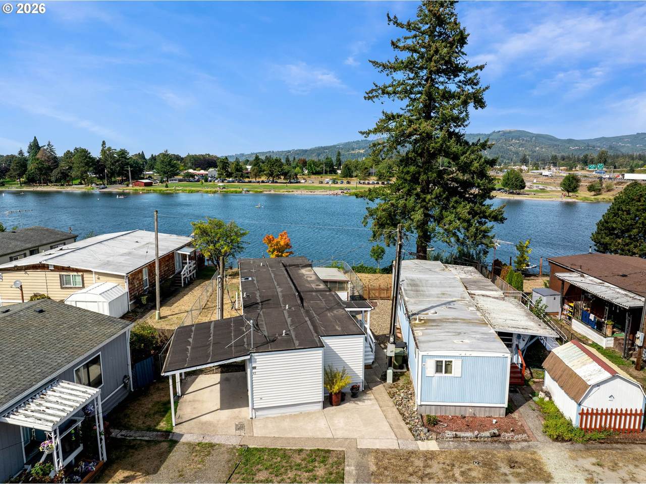 296 Island Aire Dr - Photo 1