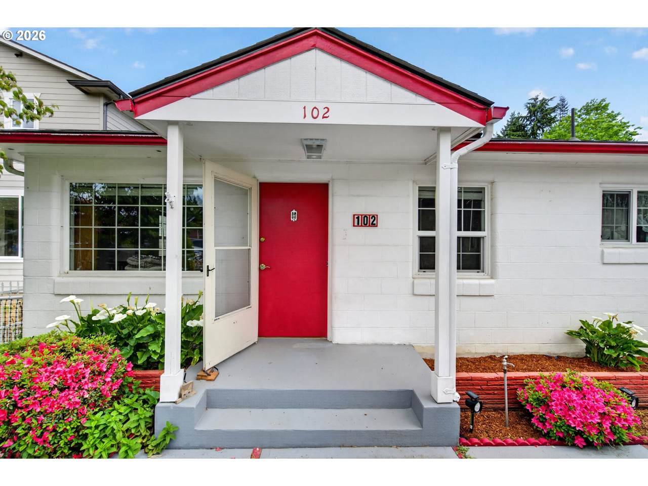 102 Nelson Ave - Photo 1