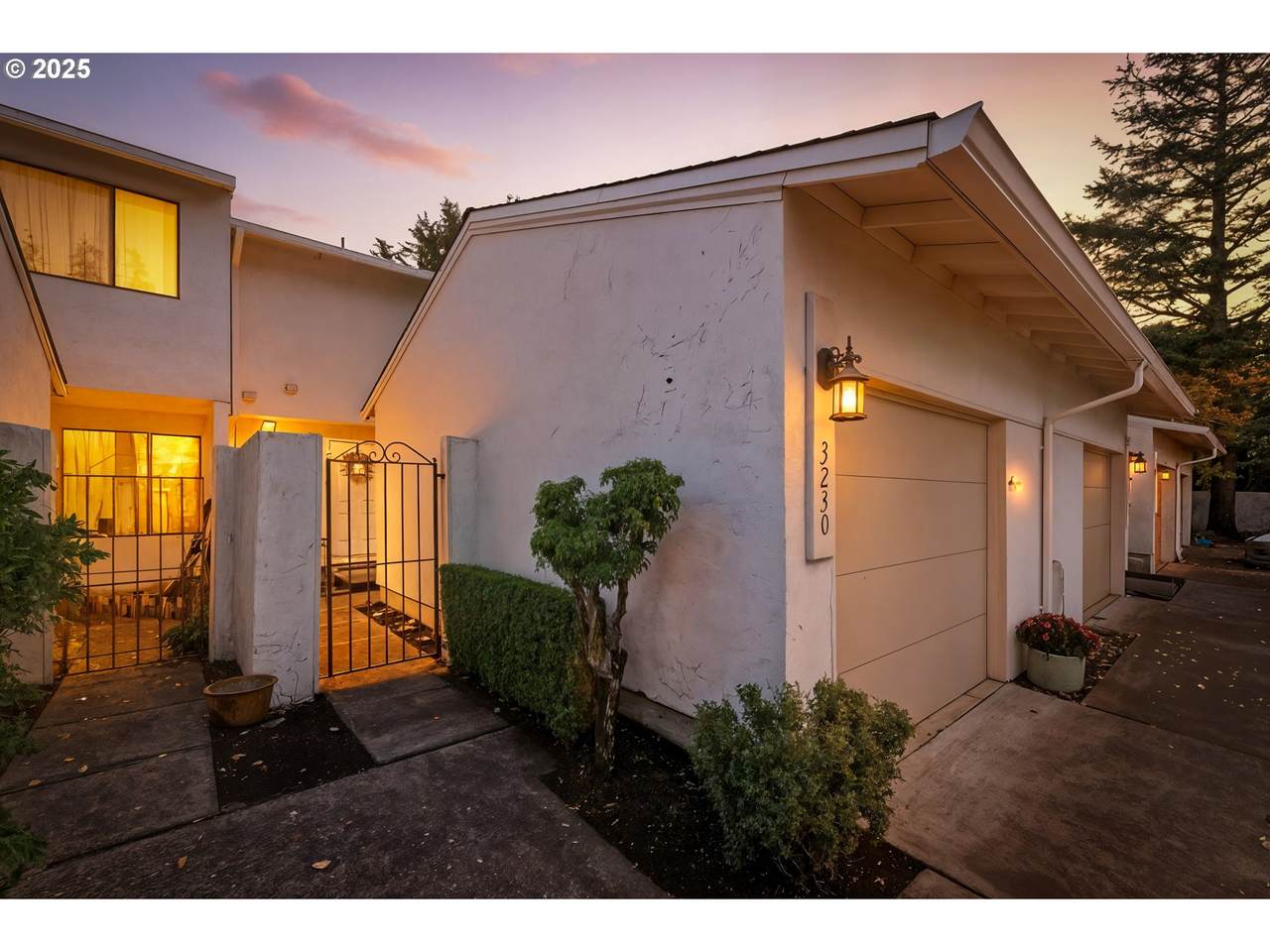 3230 29TH St - Photo 1