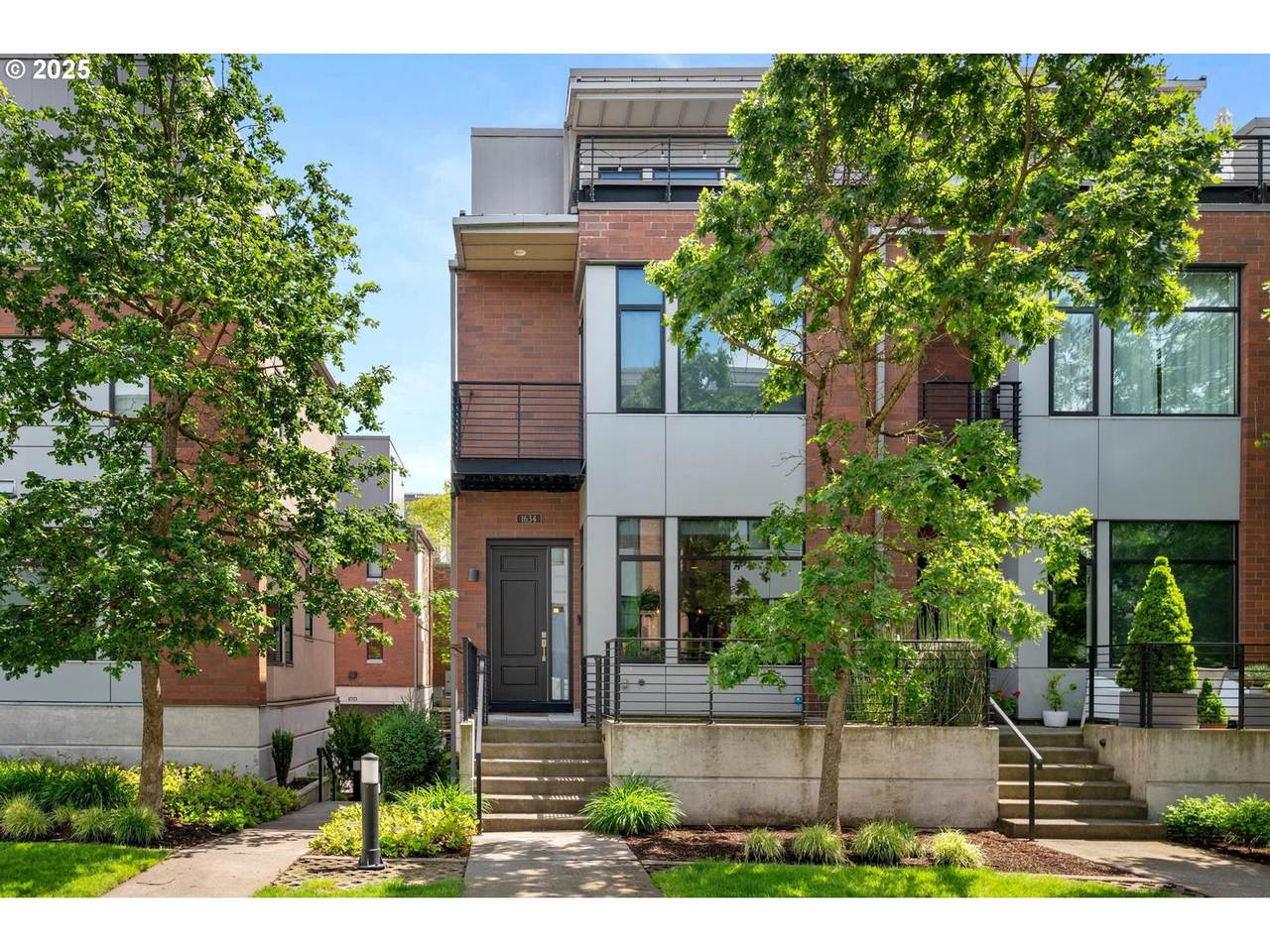 1634 Riverscape St - Photo 1
