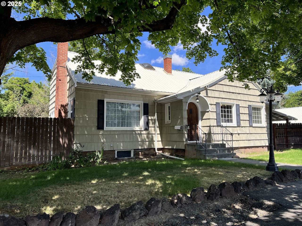 175 Baltimore St - Photo 1