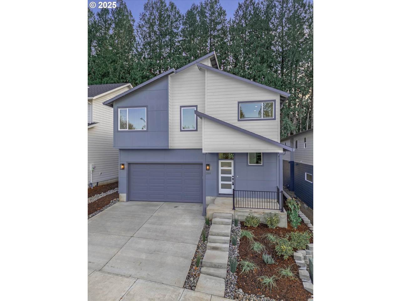 https://bt-photos.global.ssl.fastly.net/portland/1280_boomver_1_445681163-2.jpg