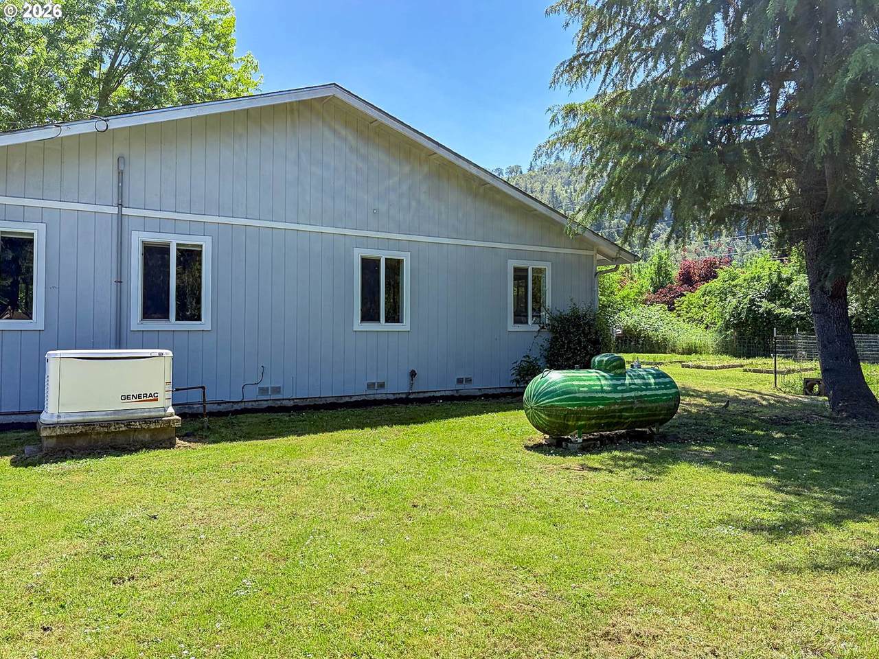 https://bt-photos.global.ssl.fastly.net/portland/1280_boomver_1_446458614-2.jpg