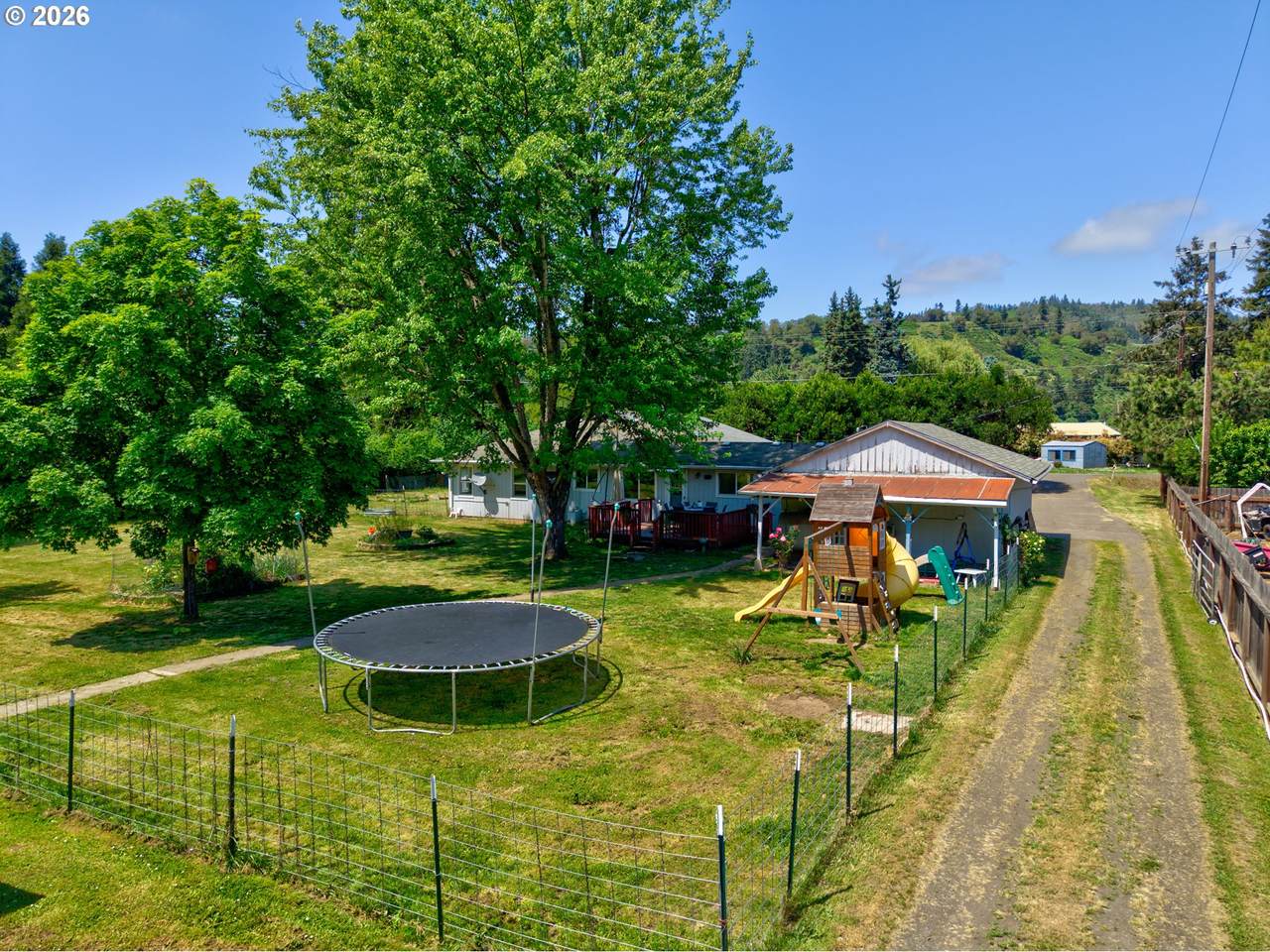 https://bt-photos.global.ssl.fastly.net/portland/1280_boomver_1_446458614-2.jpg