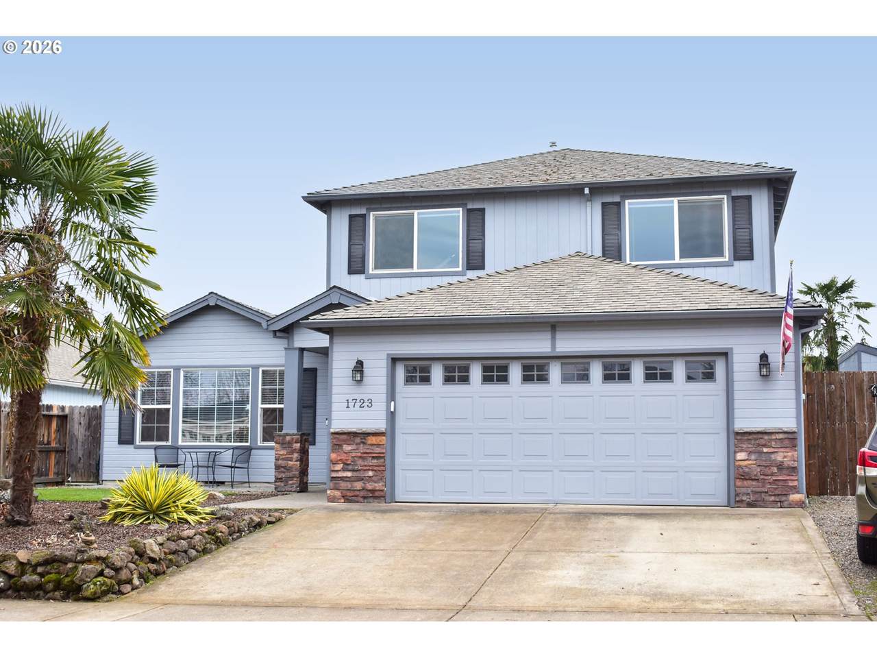 1723 Westwood Dr - Photo 1