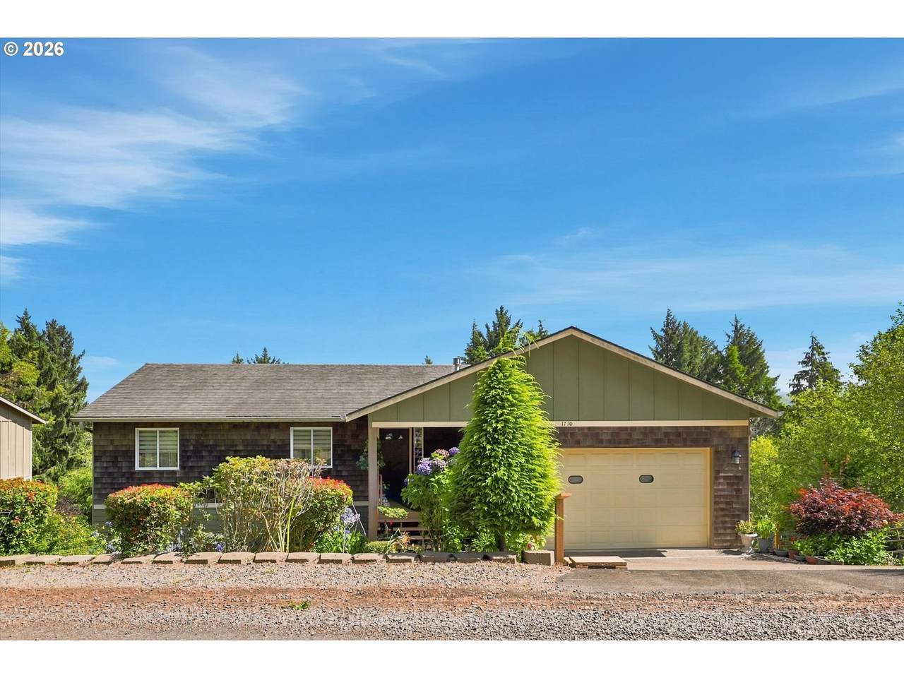 1710 Port Dr - Photo 1