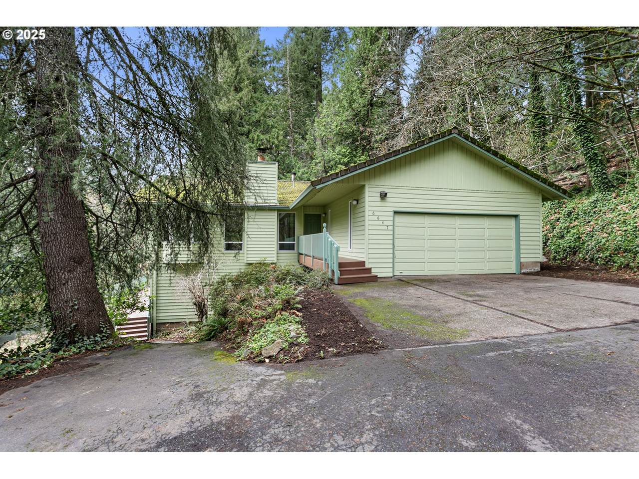 https://bt-photos.global.ssl.fastly.net/portland/1280_boomver_1_449164771-2.jpg