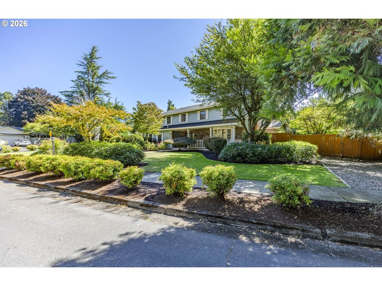 https://bt-photos.global.ssl.fastly.net/portland/1280_boomver_1_450033636-2.jpg