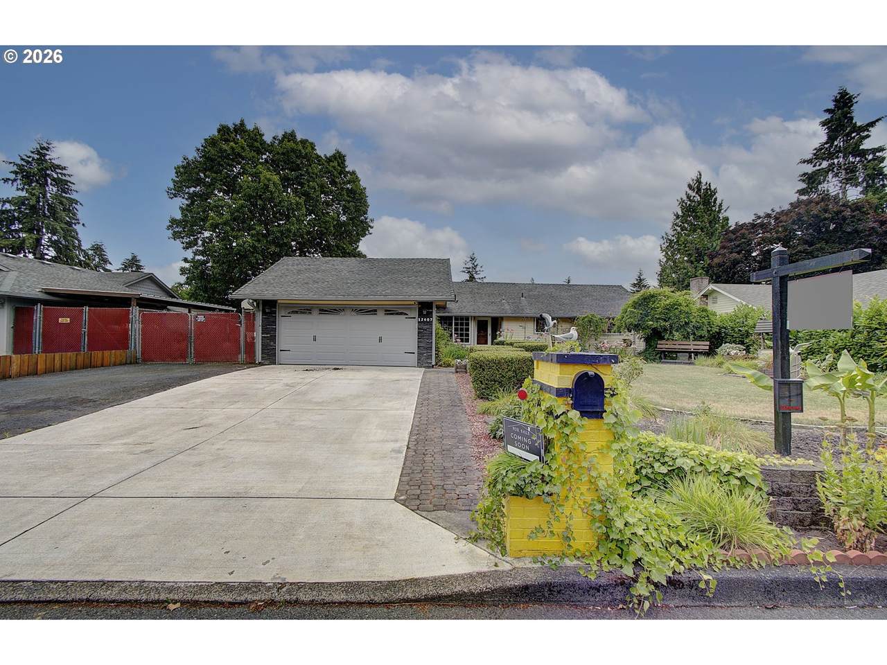 12607 11TH St - Photo 1