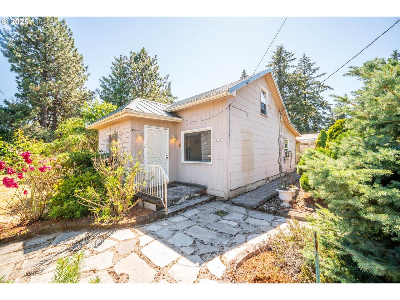 1315 148TH Ave - Photo 1