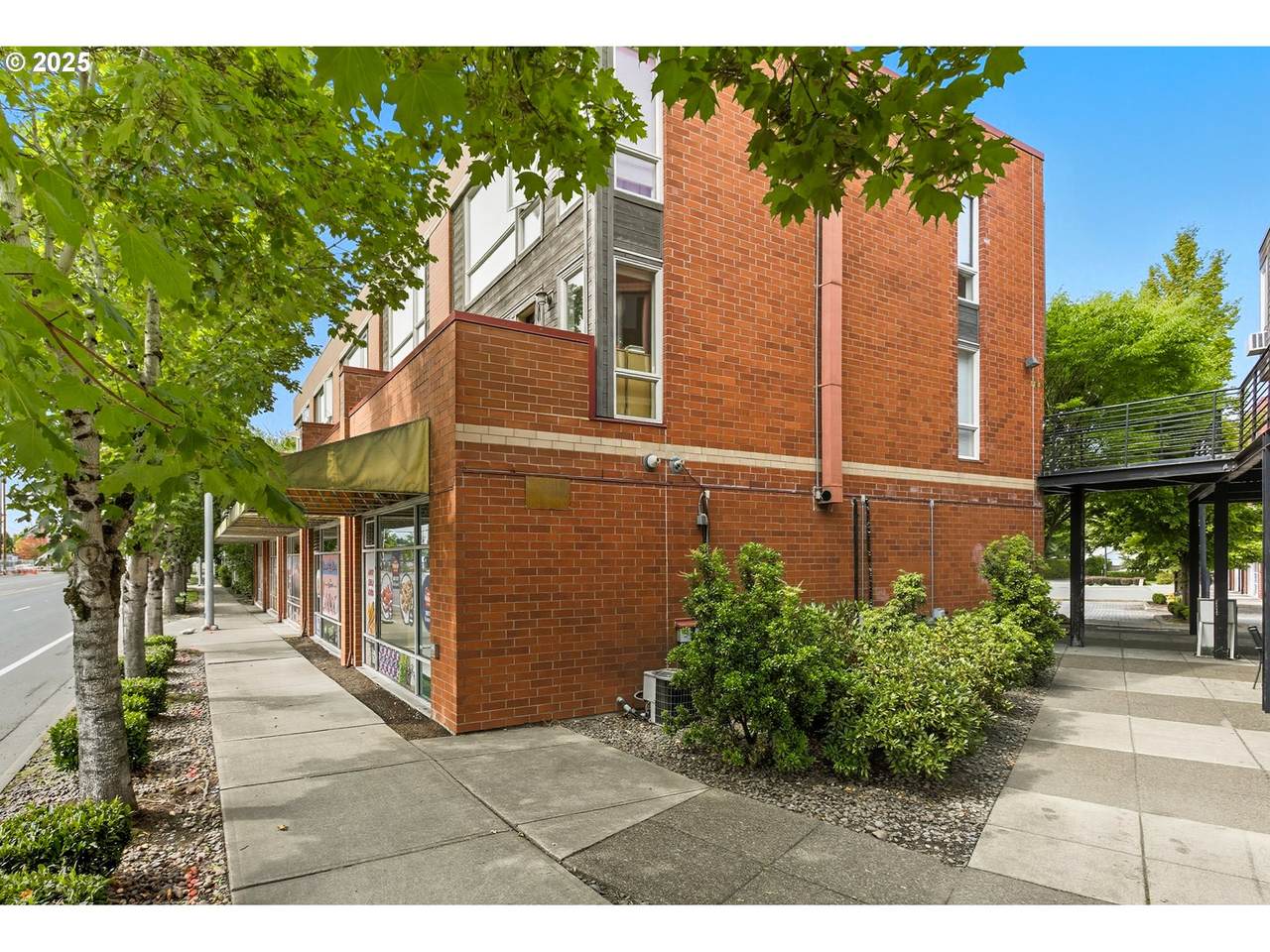 17040 Whitley Way - Photo 1