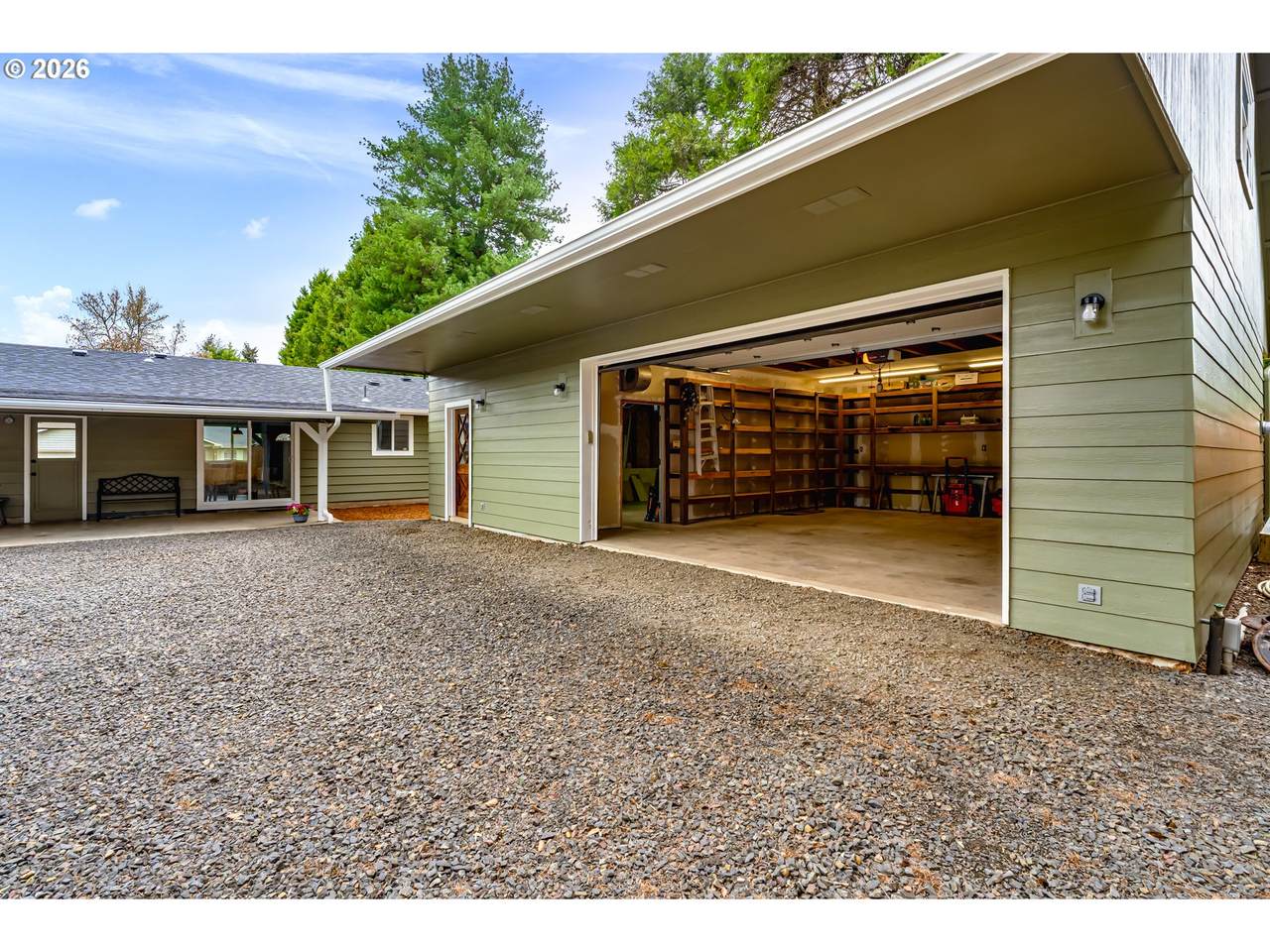 https://bt-photos.global.ssl.fastly.net/portland/1280_boomver_1_453384127-2.jpg