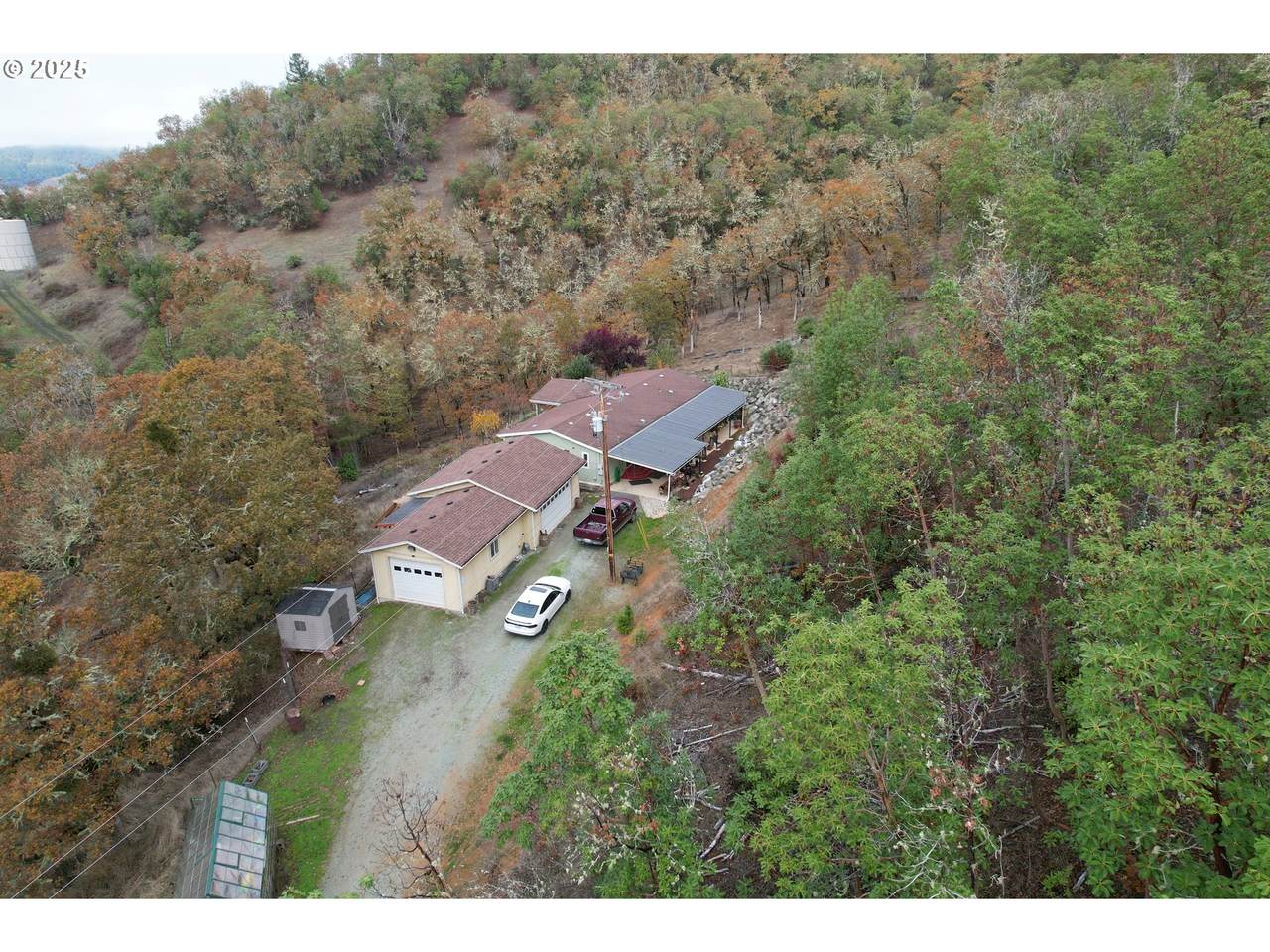1320 Shoestring Rd - Photo 1