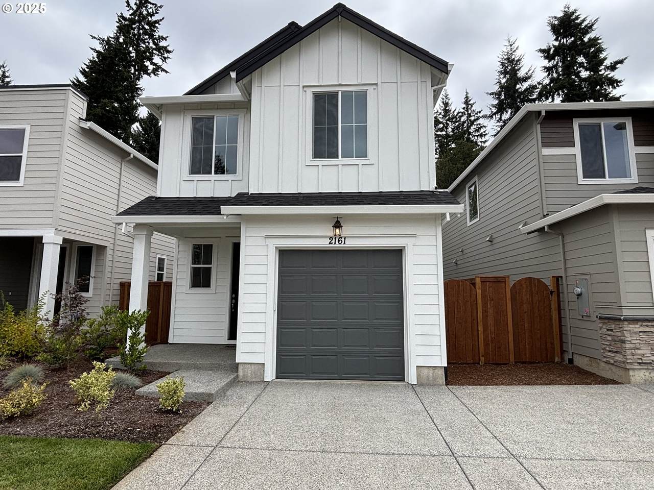 2161 5TH Pl - Photo 1