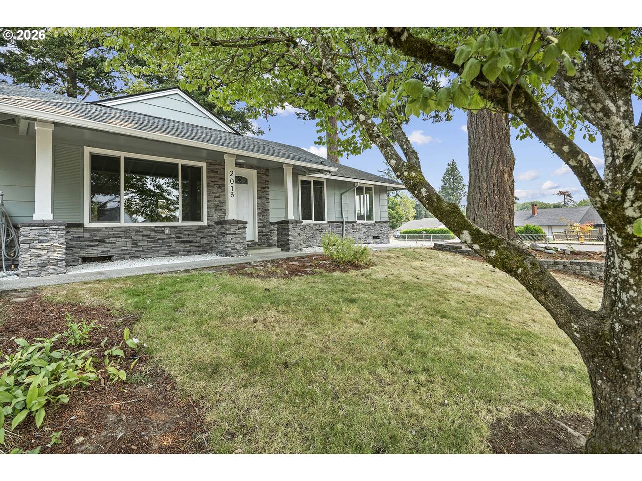 2013 Roberts Ct - Photo 1