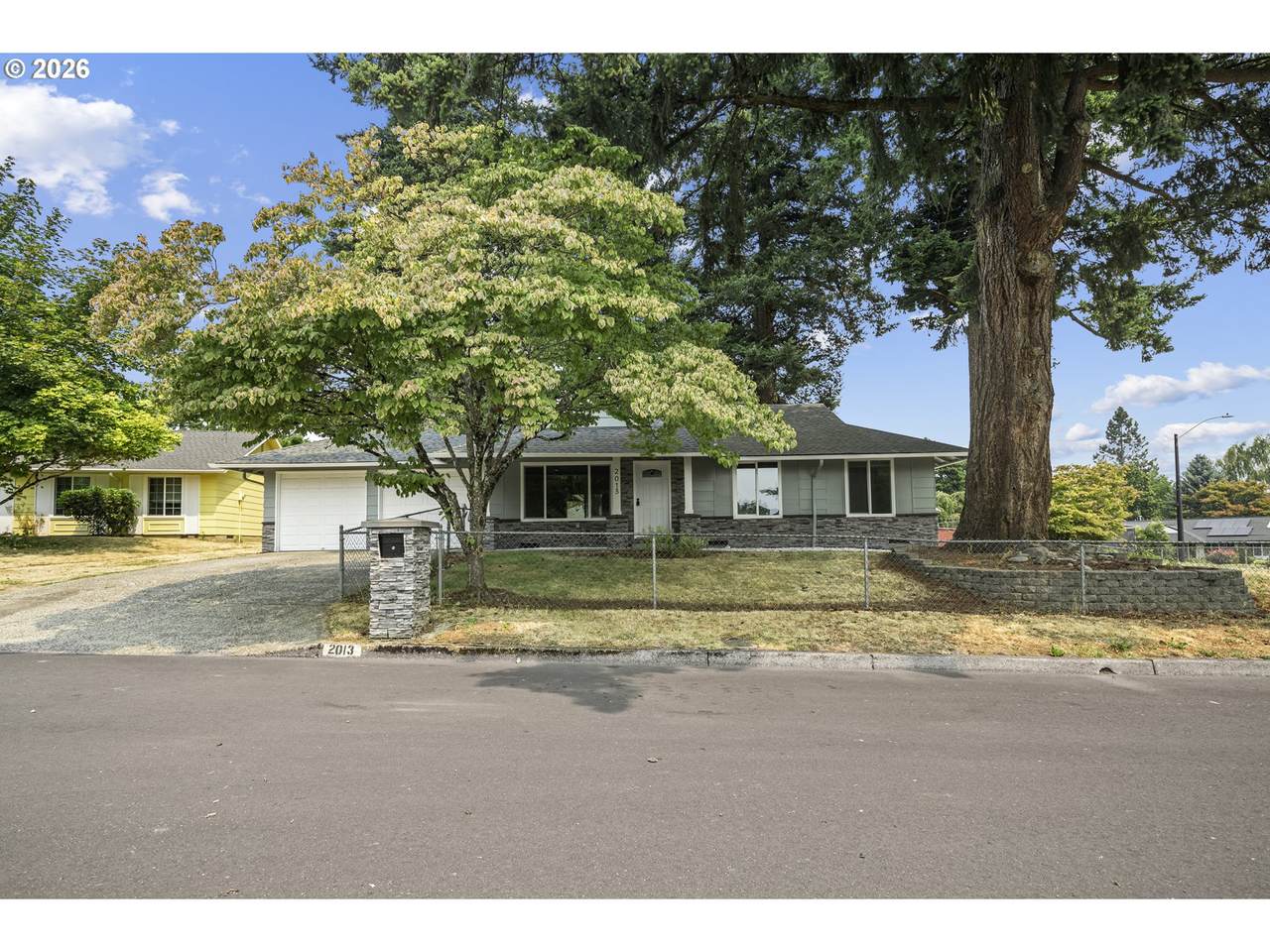 https://bt-photos.global.ssl.fastly.net/portland/1280_boomver_1_454603929-2.jpg
