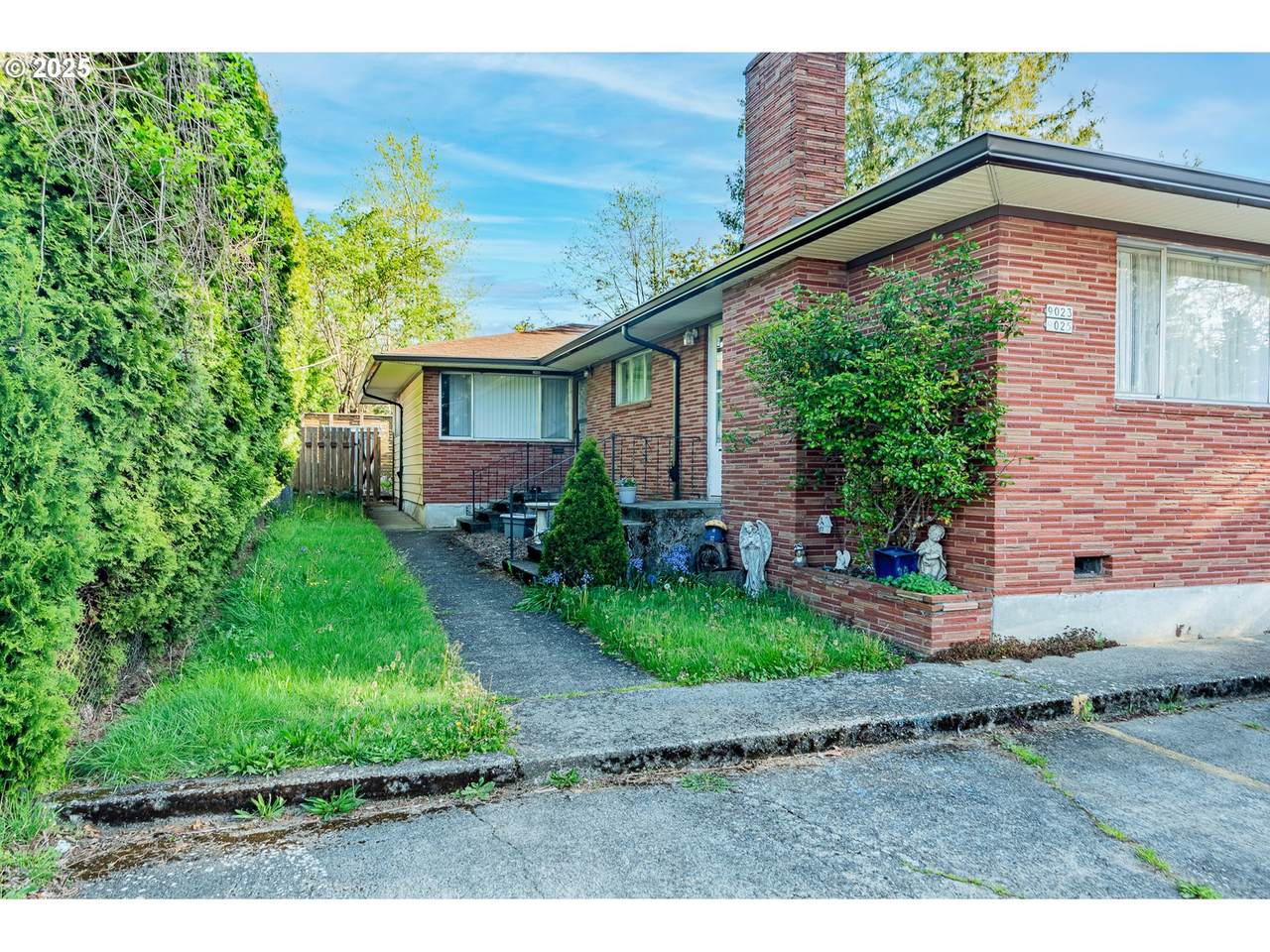 9023 Ankeny St - Photo 1