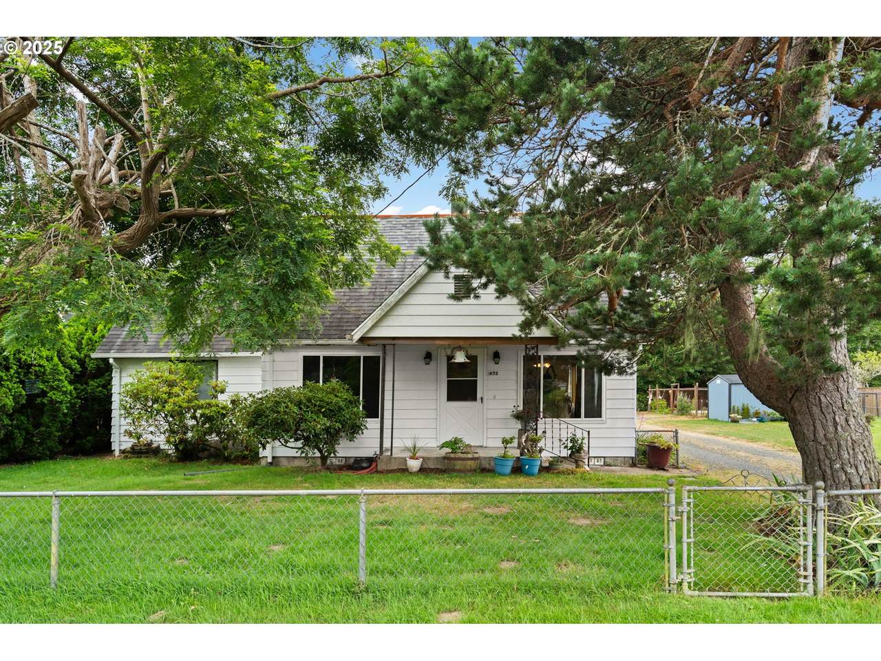 472 7TH Ave - Photo 1