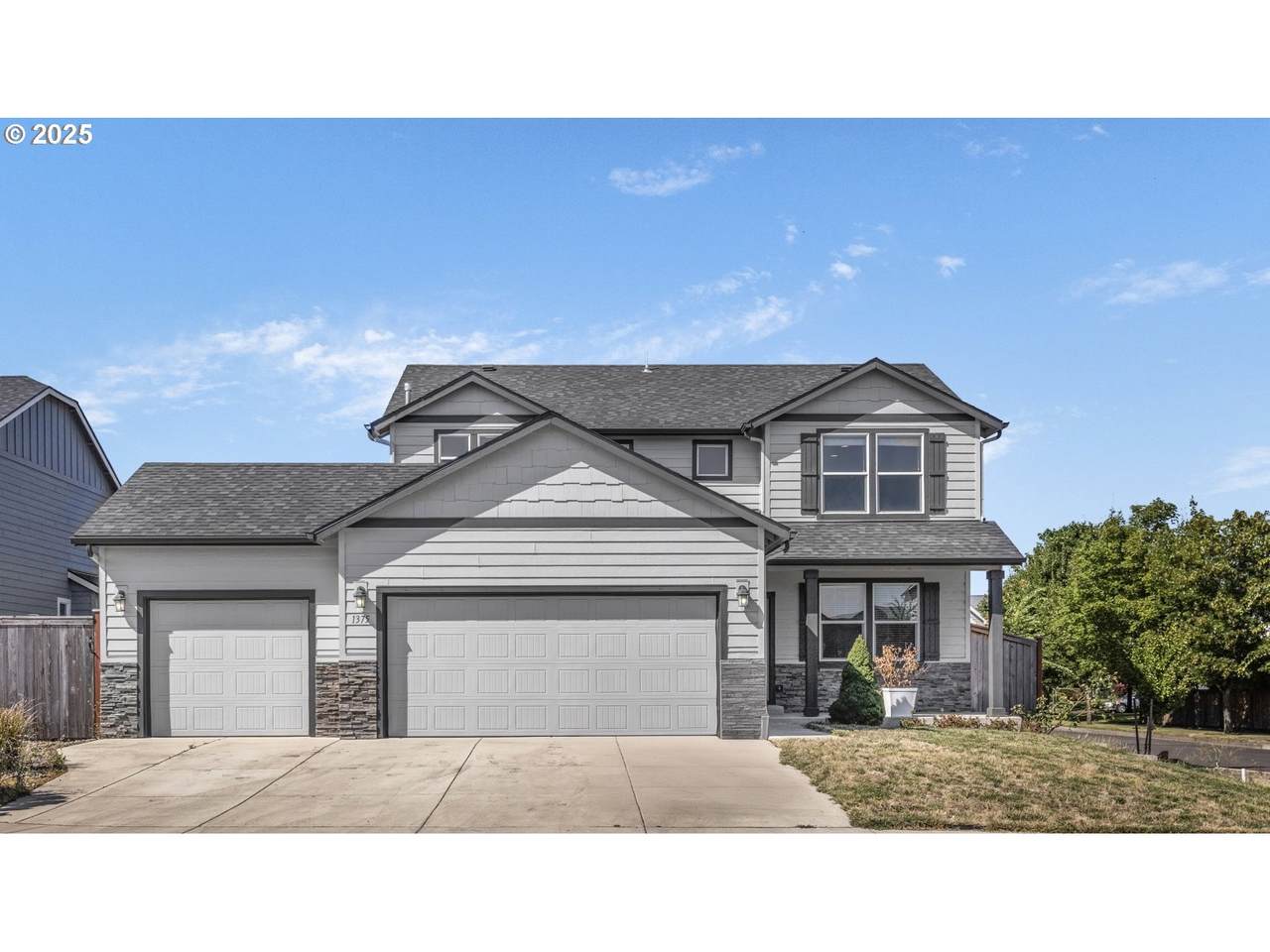 1375 Lorien Ln - Photo 1