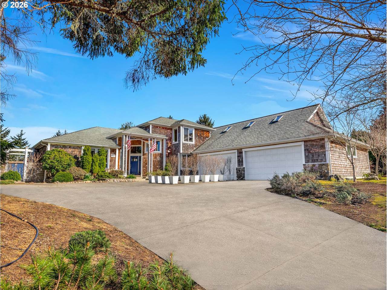 2537 Pine Ridge Dr - Photo 1
